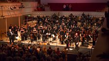 A Cast of Thousands fill Glasgow City Halls