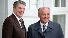 Reagan and Gorbachev facing the press