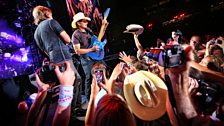 Brad Paisley wows the crowd....