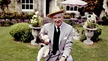 Cecil Beaton with Mickey the cat, Reddish house (Self Portrait)