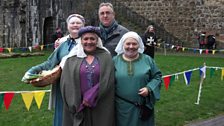 Liam with the lassies of the Cragfergus Living History Group