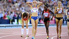 An elated Lynsey crosses the line to take silver in the 800m Commonwealth final