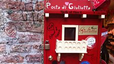 Juliet postbox