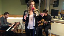 Ella Henderson performing Mirror Man