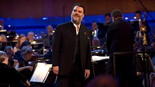 Bryn Terfel performing with the ˿ National Orchestra of Wales