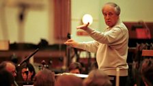 Pierre Boulez conducting in 1999.