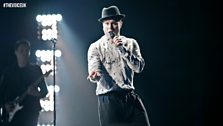 Olly Murs performs Seasons