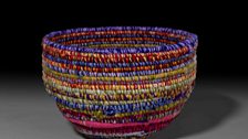 Basket, Yuwali (Janice Nixon, b. c. 1947), Plant fibre, wool, Manyjilyjarra/Mangala, Parnngurr, Western Australia, c. 2010