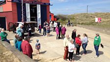 On a beautiful Bank Holiday Monday, lots of Treasure Quest fans turned out to see the radio car finish at Caister