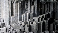 Geometry of Fingal's Cave