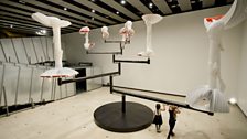 Carsten Höller, Flying Mushrooms, 2015