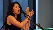 KT Tunstall - The Quay Sessions With Edith Bowman