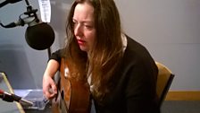 Kathryn Williams playing live on ý Radio Leeds