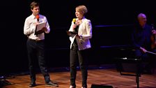 Presenters Tom Ravenscroft (ý Radio 6 Music) and Fiona Talkington (ý Radio 3).