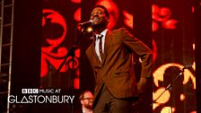 Leon Bridges at Glastonbury 2015