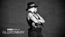 Mary J. Blige at Glastonbury 2015