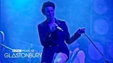 La Roux at Glastonbury 2015