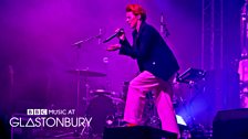 La Roux at Glastonbury 2015