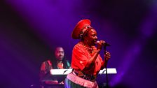 Mahotella Queens