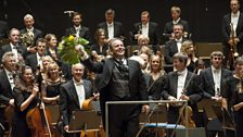 Sakari Oramo and ý SO receive rapturous applause at the Sibelius Festival