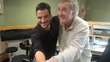 Peter Andre teaches Terry some of his faourite dance moves.