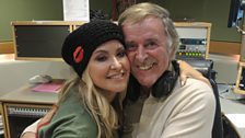 Anastacia and Sir Terry get close for their photo