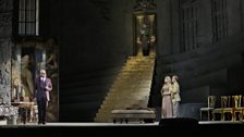 Geronte (Brindley Sherrat), Manon Lescaut (Kristine Opolais) & Des Grieux (Roberto Alagna) in Puccini's Manon Lescaut