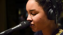 Eliza Shaddad in Session