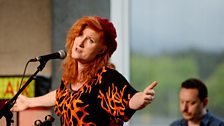 Eddi Reader