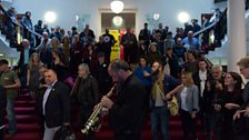 Alvin Curran's spatial piece 'Musique Sans Frontieres' moves across Glasgow's City Halls venue