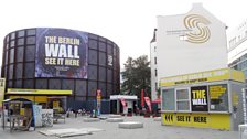 Berlin Wall recreated for tourists