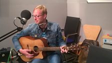 Roger Davies performing live on The Durbervilles Folk & Roots Show