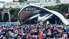 Main Stage Crowd