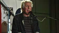 Graham Nash performing `I used to be King'