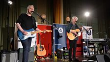 Shane Fontayne and Graham Nash perform `Teach Your Children'