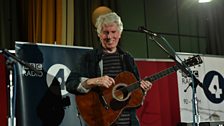 Graham Nash at the end of his Mastertapes performance