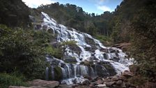 Mae Ya Waterfall