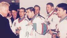 Clinton meets Belfast Giants (2000)