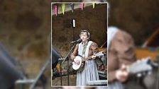 Susan from the Ulster American Folk Park performs live