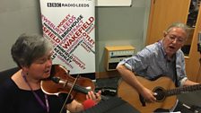 Duncan McFarlane and Anne Brivonese playing live on The Durbervilles Folk & Roots Show