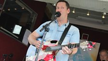 Robert Mizzell with his stunning guitar