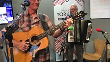 Hebric playing live on The Durbervilles Folk & Roots Show