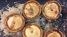 Kitchen Cafe Classics: Pies