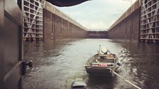 Shantyboat goes through a lock