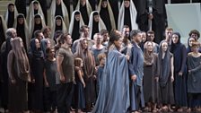 Anna Netrebko as Aida & Luca Salsi as Amonasro with the Concert Association of the Vienna State Opera Chorus