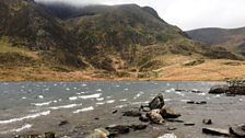 Gwynt ar Lyn Idwal - Rhagfyr 2017