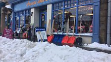 Snow Retail