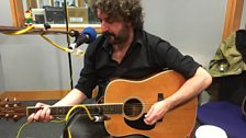 Ian Prowse playing in session on The Durbervilles Folk & Roots Show