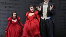 Ying Fang as Noémie, Maya Lahyani as Dorothée and Laurent Naouri as Pandolfe