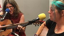 Union Jill performing live on The Durbervilles Folk & Roots Show